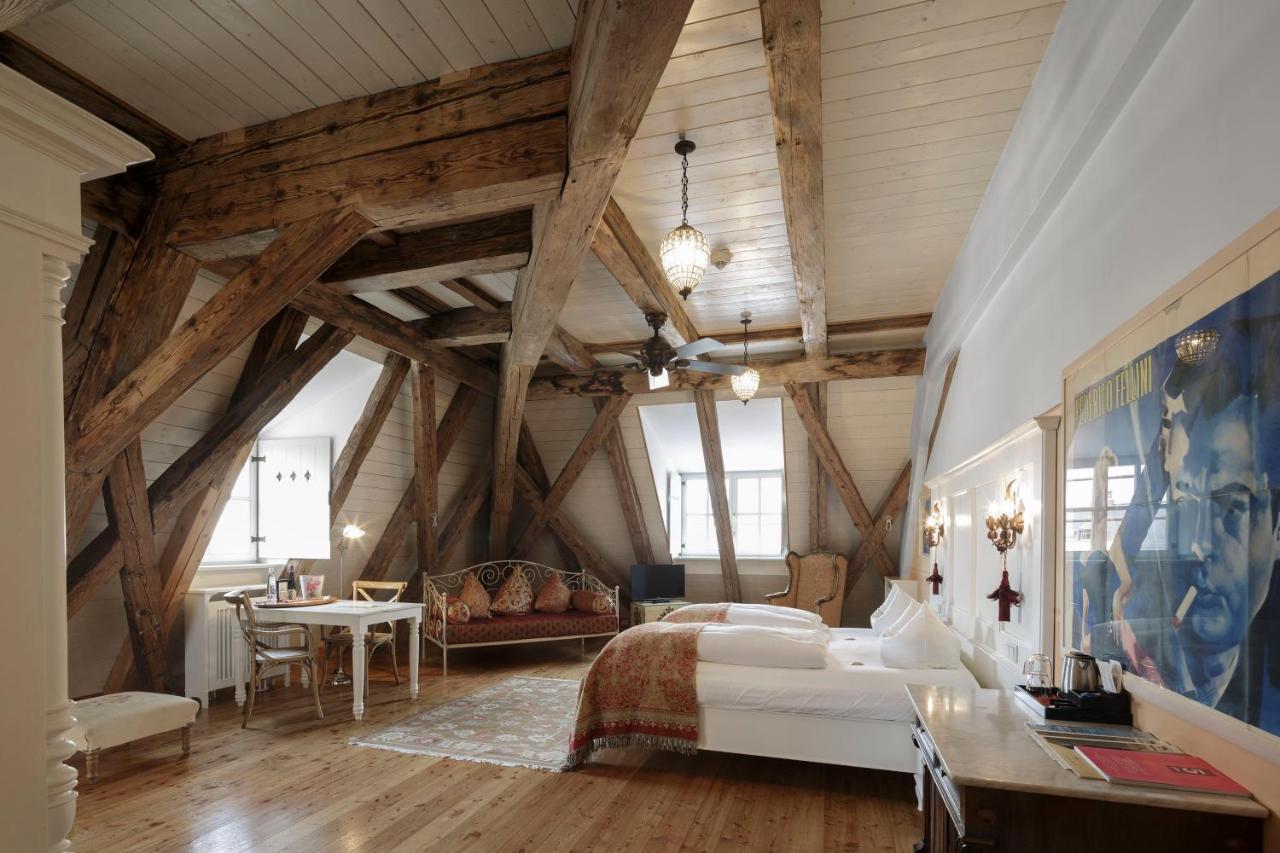 Hotel Orphee - Grosses Haus Регенсбург Экстерьер фото